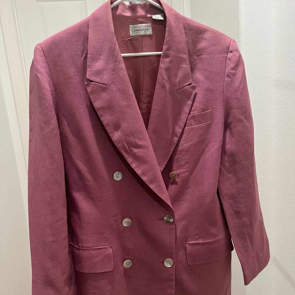 Collection Point of view women's pink double breasted blazer with shell buttons